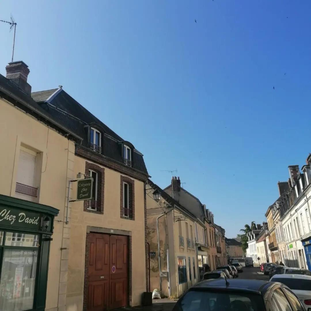 Gite A Sees Avec Garage Prive En Centre Ville Exteriör bild